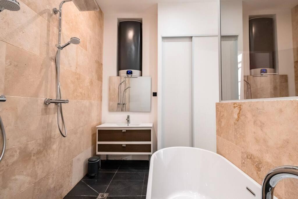 Ferienwohnung Harmonie Nîmes Exterior foto